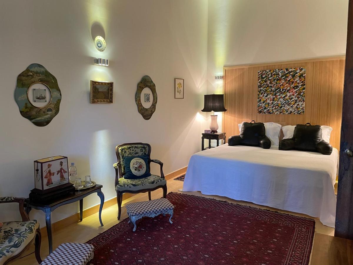 La Cour Carree Bed and Breakfast Rustrel Εξωτερικό φωτογραφία